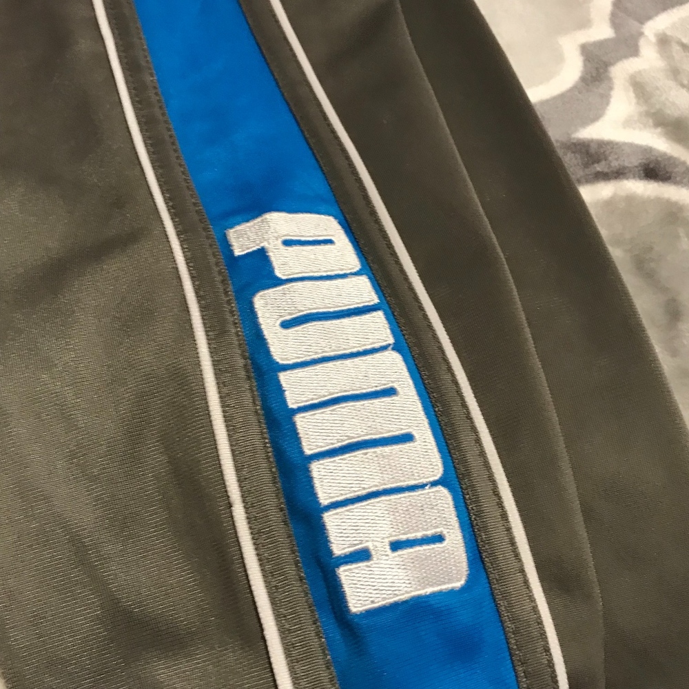 Boys Puma athletic pants size XL